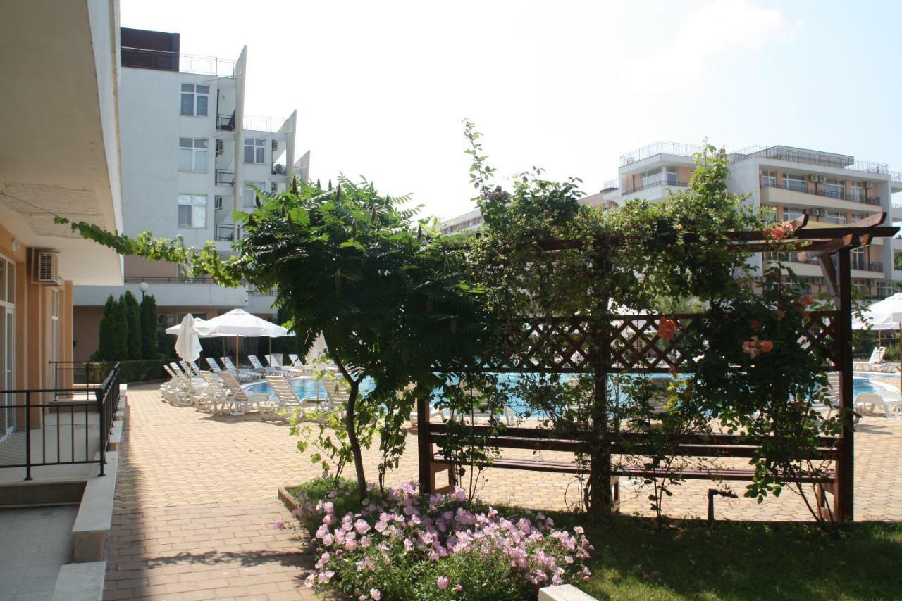 Grand Kamelia Apartment Sunny Beach Exterior foto
